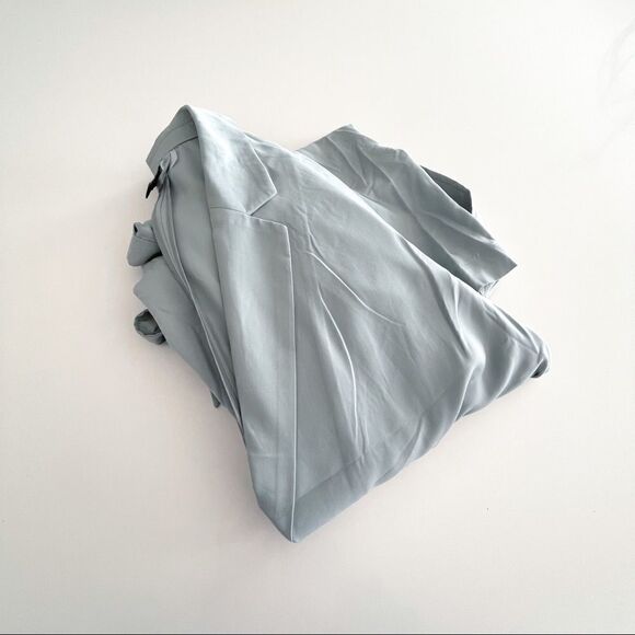 H&M // Divided // Dusty Green long lightweight coat // Size M // Never worn - Picture 3 of 7